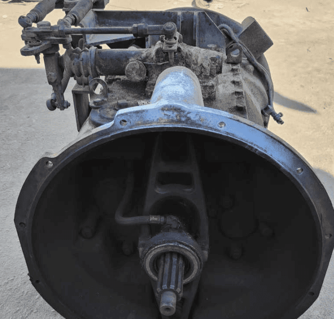 Second-Hand Gearbox for Truck FA ST 6DS130 Gearbox Transmission Good Condition Gearbox Assembly - Image 1