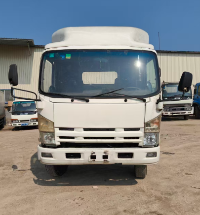 Best Prices in Japan Suitable for Isuzu 700p Ample Stock Used Light Trucks Suitable for Isuzu Trucks. - ISUZU used truck for sale