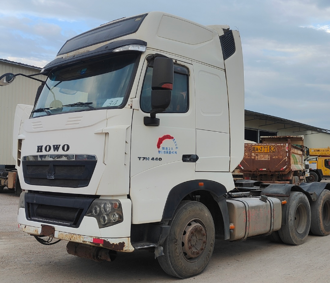 Lowest Price Tractor for HOWO T7H 440 White Used Tractor Truck on Hot Sale - HOWO used truck for sale