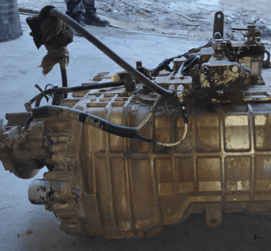 Used Aluminum Material FA ST 12JSD240TA Gearbox Transmission Assembly for Truck - Image 2