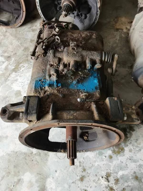 Used FAST 12JSD180T Gearbox Transmission Assembly High Quality Gearbox for Sale - Image 2