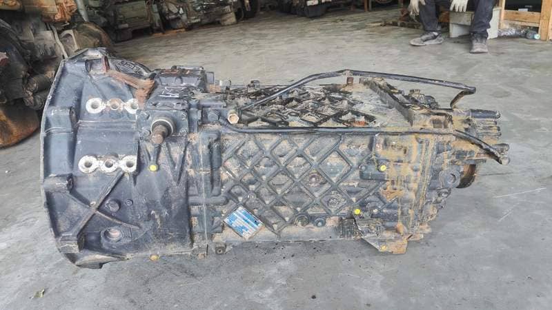 Good Condition Used Gearbox for Z F Truck Gearbox Assembly 16S-221 on Hot Sale - Image 2
