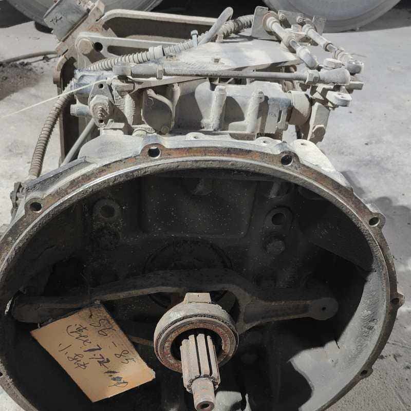 Good Condition for Z F Truck Transmission S6-85 Small Axle Assembly Transmission - Image 2