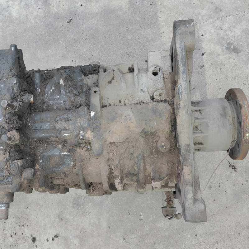 Original Truck Transmission Used Gearbox Good Performance for Z F 6S-1350 Engine Truck Spare Parts - Image 2