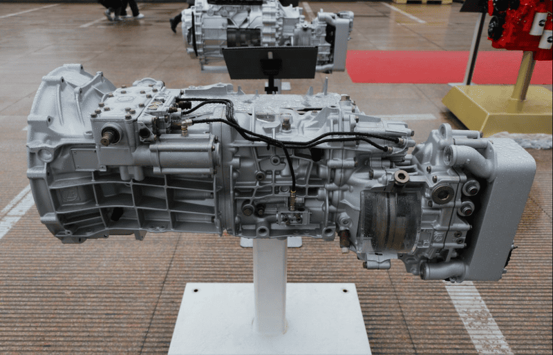 Used Z F 16s221 ZF16S221DD 16 Speed Manual Transmission High Quality Gearbox Assembly - Image 4