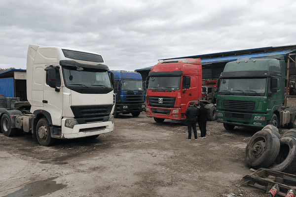 commercial truck brand comparison - Scania Volvo HOWO SHACMAN side by side