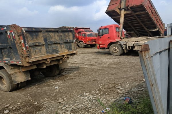 HOWO Shacman used dump truck fast turnover Africa Middle East