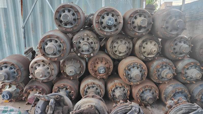 China Factory Manufacturer Used Good Condition 13ton Truck Axle Bpw Axle for Tractor Truck Trailer