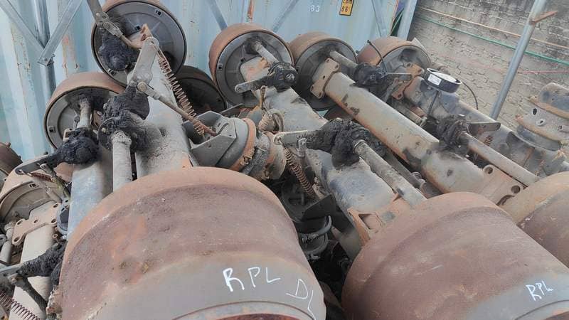 China Factory Manufacturer Used Good Condition 13ton Truck Axle Bpw Axle for Tractor Truck Trailer