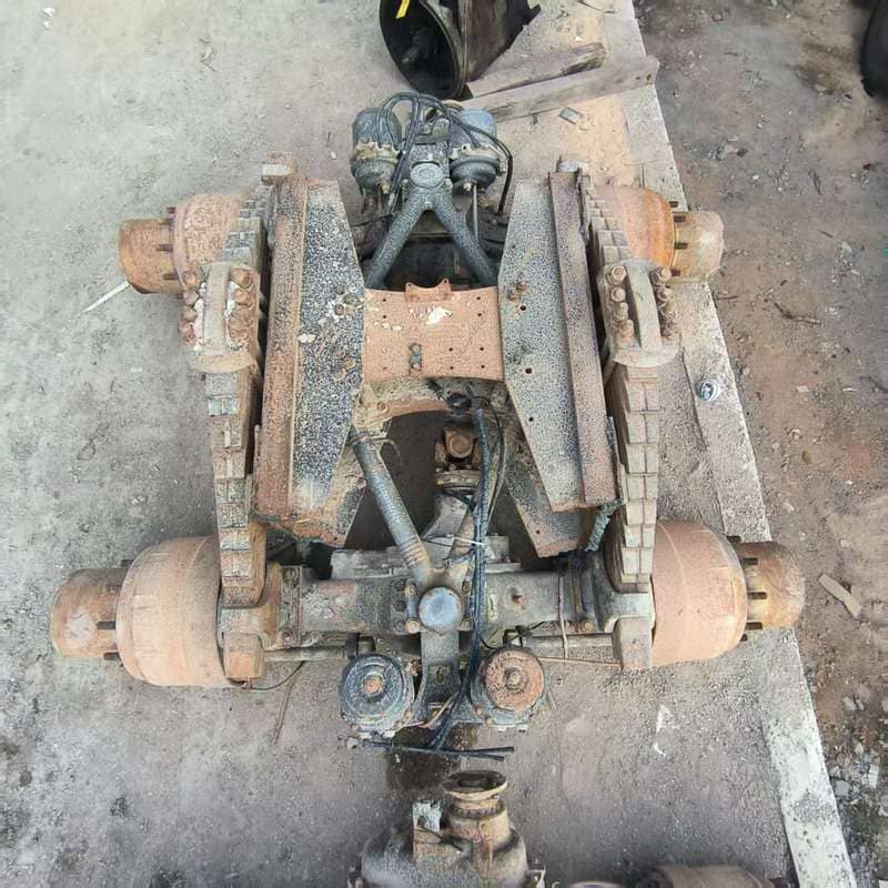 Howo AC16 HC16 Rear Axles Assembly Heavy Duty Rear Axle Complete Differential Housing Final Drive for Sinotruk Trucks