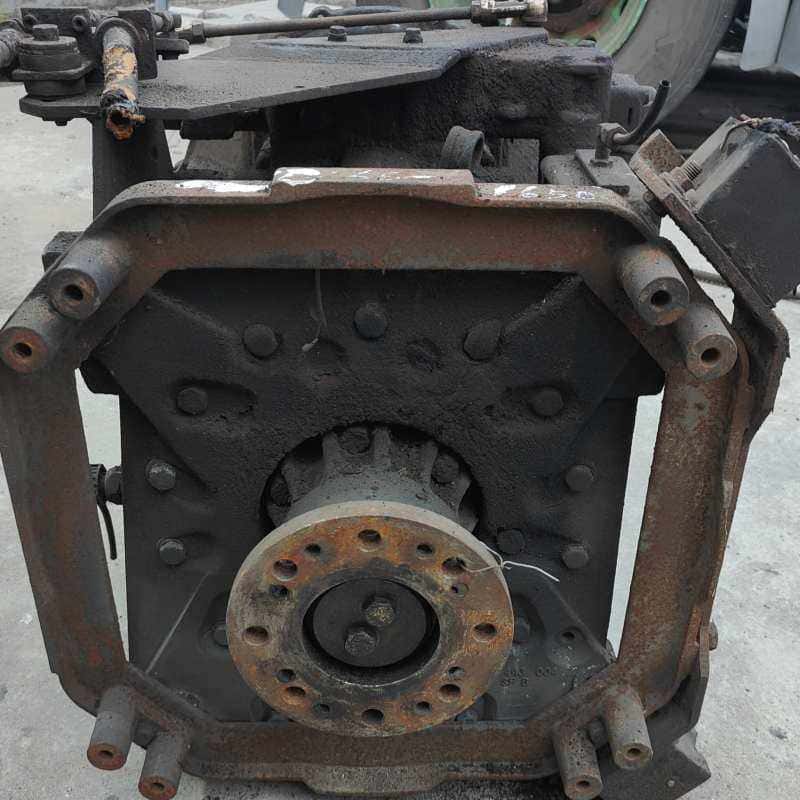 Hot Sales Used for Z F Engine 6S-1650 Big Axle Used Transmission Gearbox Low Cost Factory Gearbox - Image 4