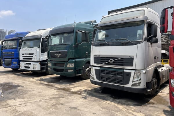 Used semi-trucks for sale