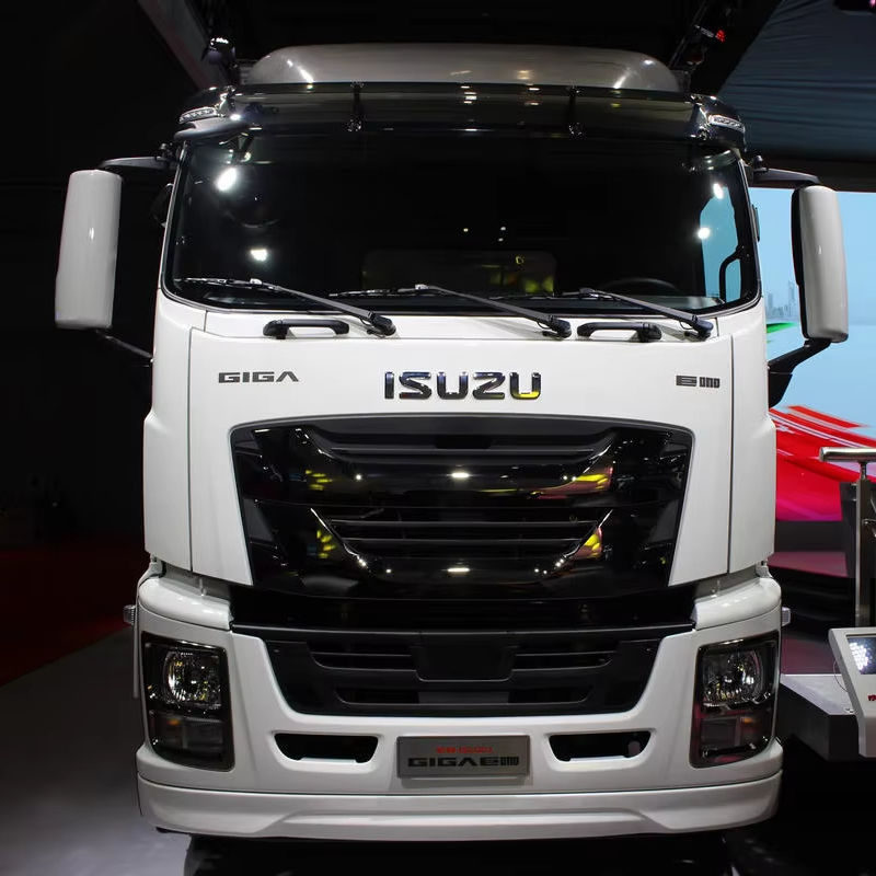For Isuzu Giga 350 Horsepower 4*2 Drive Wheel Used Box-type Cargo Truck Nice Performance Van Truck for Sale - ISUZU used truck for sale