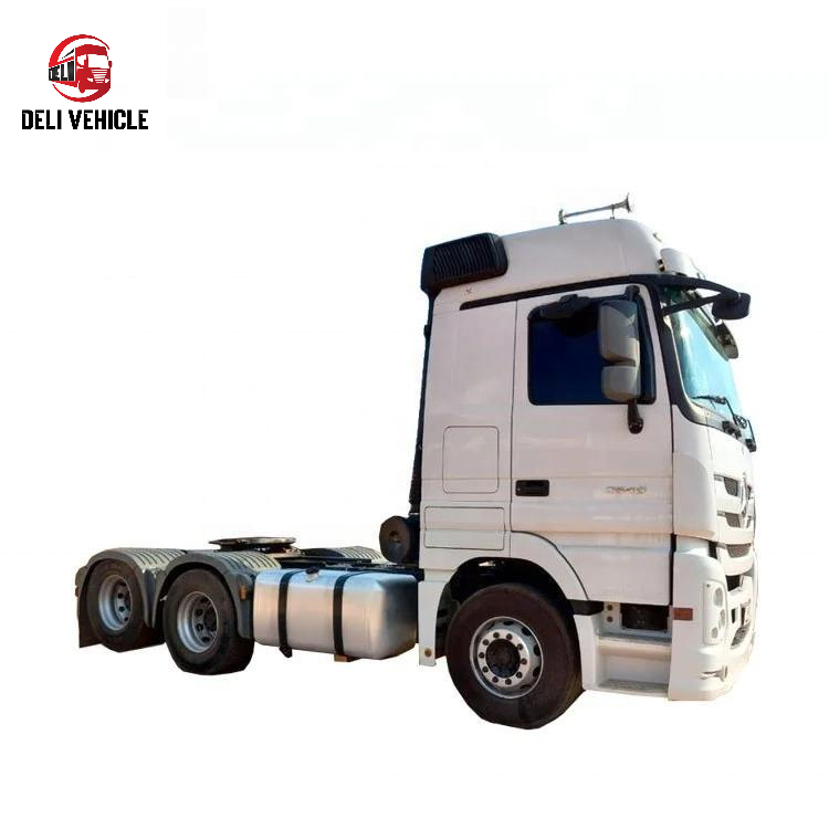 Left front side view of second hand Mercedes 2648 6x2 used tractor truck, 480HP heavy duty used trailer truck tractor head