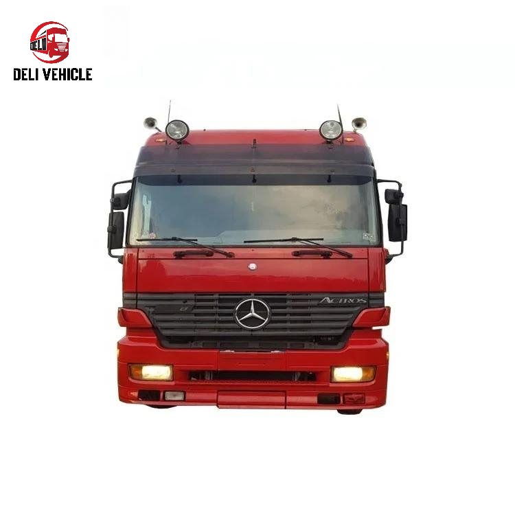Front face close-up of USED Euro truck for Mercedes 1848 4X2 used truck, 480HP second hand heavy duty tractor with red high roof cab