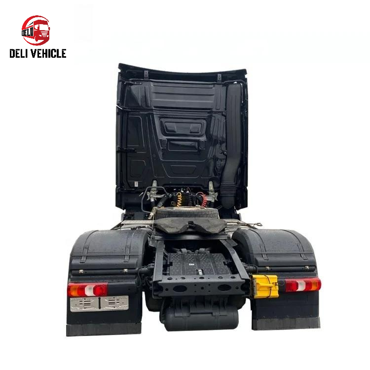 Rear view of USED Mercedes 1851 4X2 Euro truck, 510HP second hand heavy duty used truck showing fifth wheel and rear lights