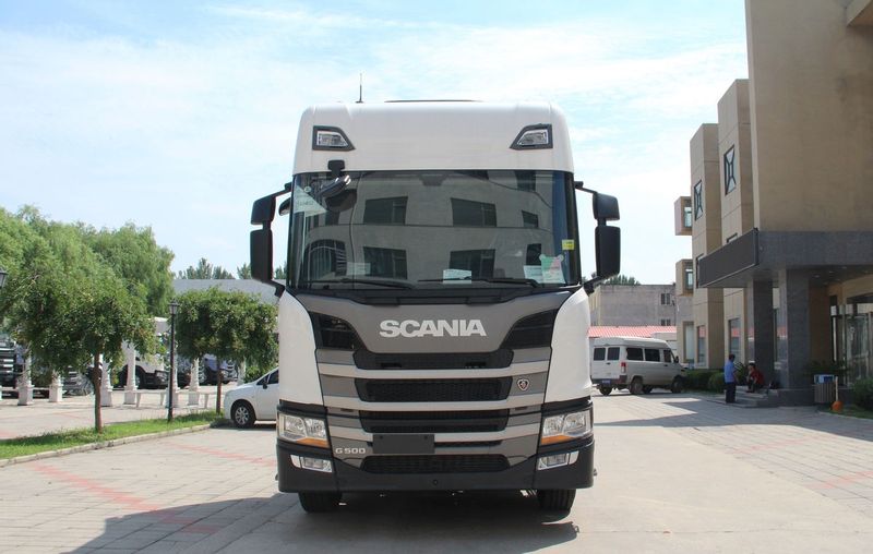 Used SCANIA G500 Euro 5 diesel heavy truck, front face view with brand grille and headlight assembly