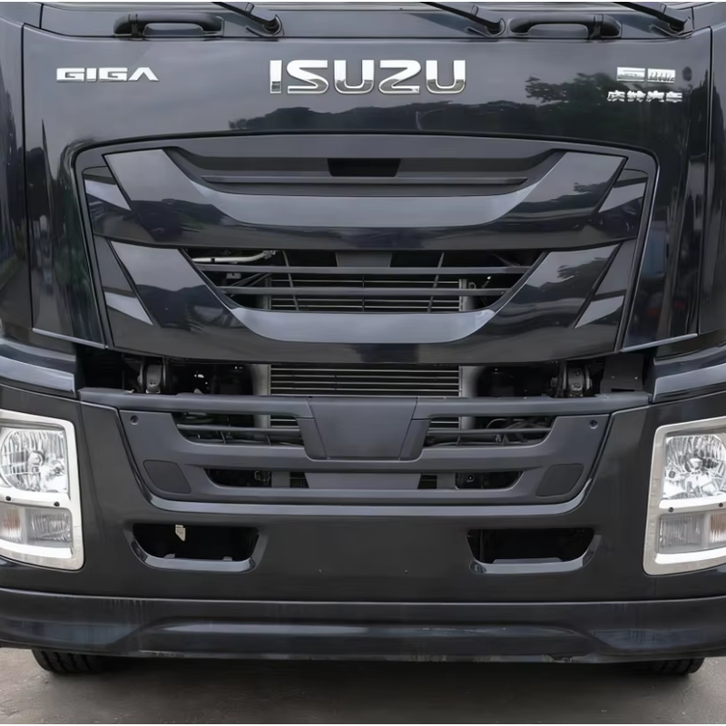 Close-up front view of Isuzu Giga heavy diesel truck cab, showing front grille, 240hp Euro6 left steering, good condition second-hand