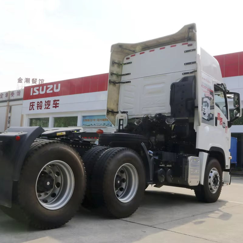 Rear chassis view of good condition second-hand Isuzu Giga 460HP 6*4 heavy tractor truck, showing rear axles, Euro 5 left steering