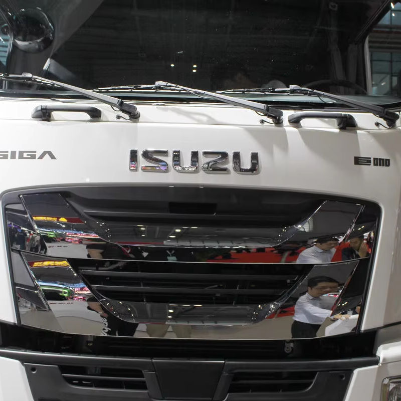 Close-up front view of used Isuzu Giga VC61 420hp tractor head, showing front grille, Euro 5 4x2 left steering diesel