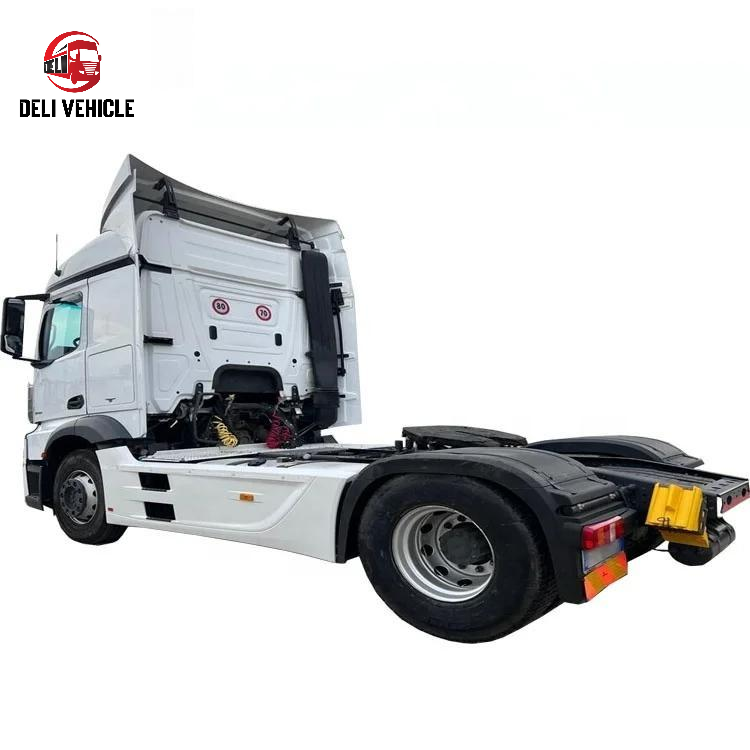 Right rear side view of USED Mercedes 1848 4X2 Euro truck, 480HP second hand heavy duty used tractor head with white cab