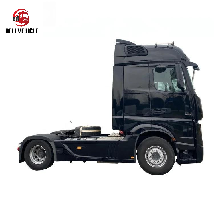 Full right side view of USED Euro truck for Mercedes 1851 4X2 used truck, 510HP second hand heavy duty tractor head