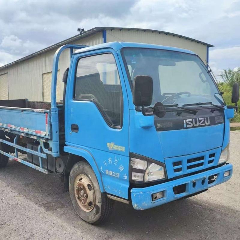 Used Cargo Truck Blue for ISUZU 4×2 700P Good Condition for ISUZU Diesel Light Truck - ISUZU used truck for sale