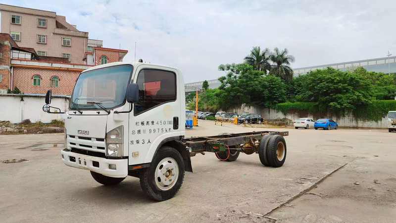 Euro4 Manual 150-250hp Truck for Isuzu 700P 5 Ton Diesel Cargo Medium-sized Lorry Truck 6 Wheeler 4×2 Used Right - ISUZU used truck for sale